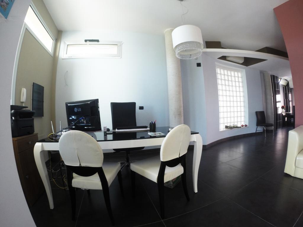 B&B Via Gallipoli 알레지오 외부 사진