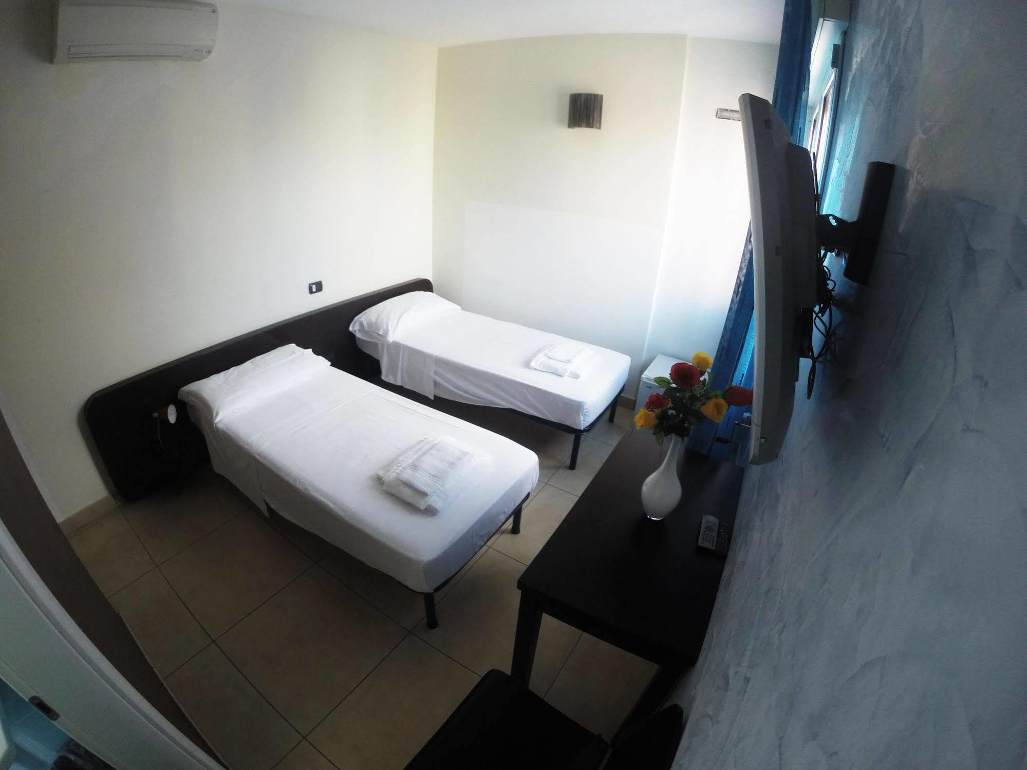 B&B Via Gallipoli 알레지오 외부 사진